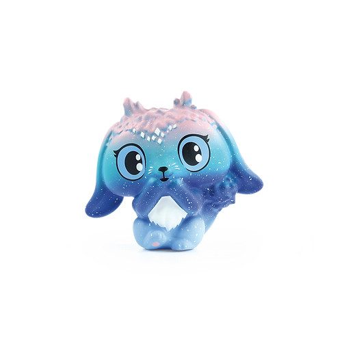 Nebulous Stars - Kiskedvences Squishy figura- Agatha