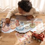 Little Dutch Újrafelhasználható Matricás füzet - Jim és barátai