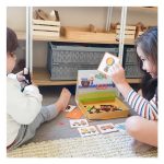 MierEdu MÁGNESES KÖNYV 57 DARABOS FEJLESZTŐ JÁTÉK, JÁRMŰVEK